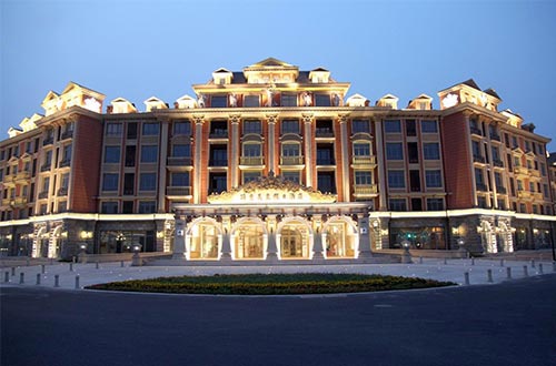 为什么广告机在酒店如此受青睐?